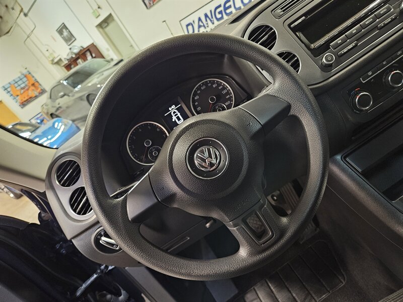 2012 Volkswagen Tiguan LE   - Photo 22 - Hillsboro, OR 97124
