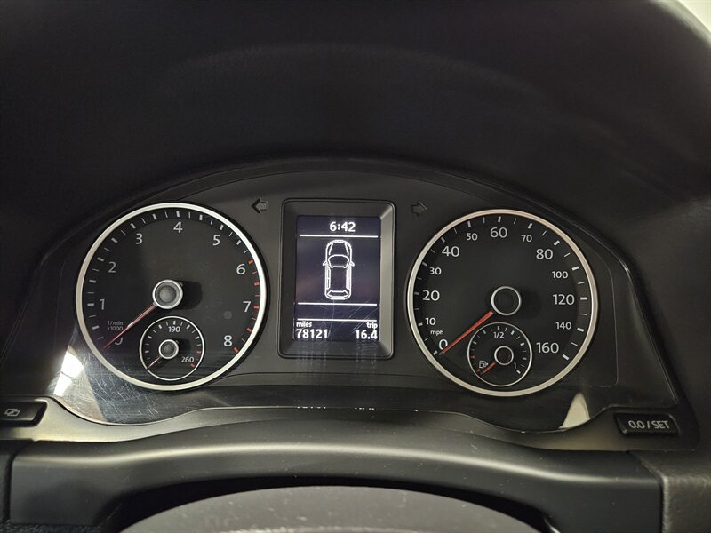 2012 Volkswagen Tiguan LE   - Photo 23 - Hillsboro, OR 97124