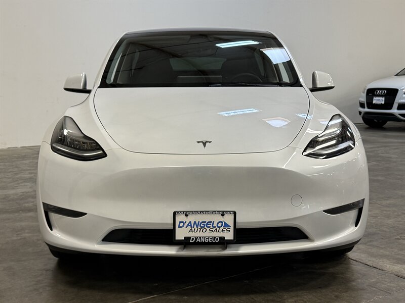 2023 Tesla Model Y Long Range   - Photo 10 - Hillsboro, OR 97124
