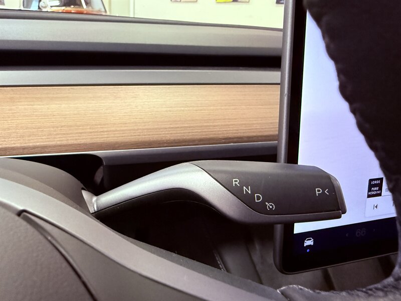 2023 Tesla Model Y Long Range   - Photo 21 - Hillsboro, OR 97124