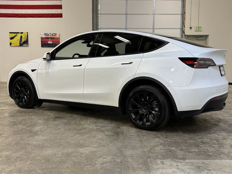 2023 Tesla Model Y Long Range   - Photo 5 - Hillsboro, OR 97124