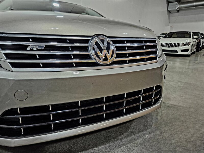 2014 Volkswagen CC R-Line PZEV   - Photo 11 - Hillsboro, OR 97124