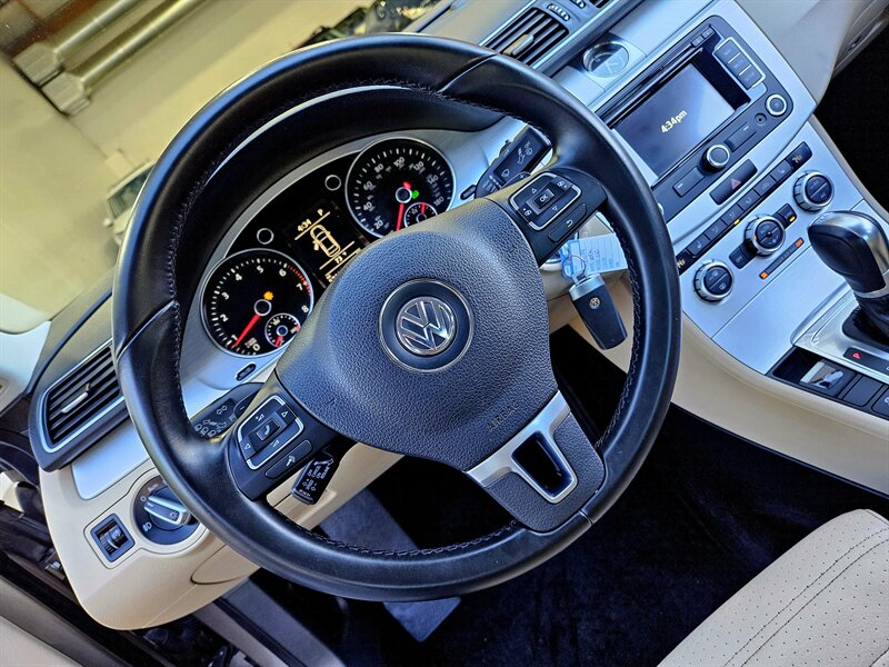 2014 Volkswagen CC R-Line PZEV   - Photo 20 - Hillsboro, OR 97124