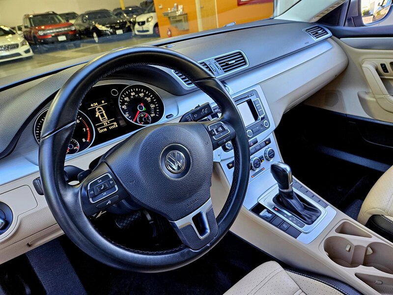 2014 Volkswagen CC R-Line PZEV   - Photo 19 - Hillsboro, OR 97124