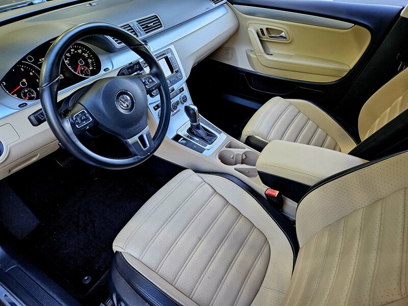 2014 Volkswagen CC R-Line PZEV   - Photo 18 - Hillsboro, OR 97124