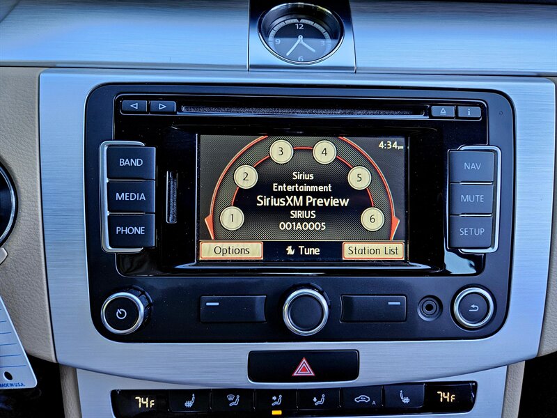 2014 Volkswagen CC R-Line PZEV   - Photo 22 - Hillsboro, OR 97124