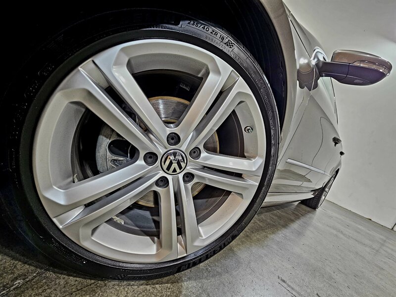 2014 Volkswagen CC R-Line PZEV   - Photo 12 - Hillsboro, OR 97124