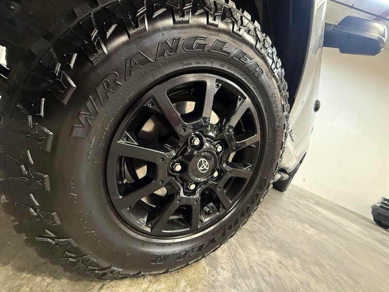 2012 Toyota Tundra Grade - Photo 14 - Hillsboro, OR 97124