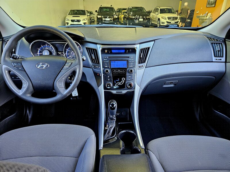 2013 Hyundai SONATA GLS - Photo 14 - Hillsboro, OR 97124