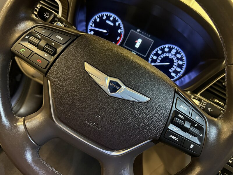 2015 Hyundai Genesis 3.8L   - Photo 18 - Hillsboro, OR 97124