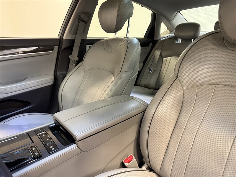 2015 Hyundai Genesis 3.8L   - Photo 25 - Hillsboro, OR 97124