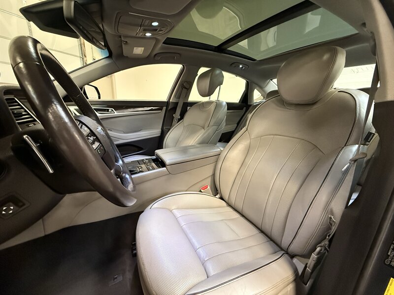 2015 Hyundai Genesis 3.8L   - Photo 27 - Hillsboro, OR 97124