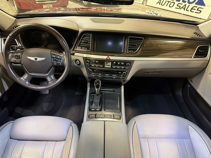 2015 Hyundai Genesis 3.8L   - Photo 13 - Hillsboro, OR 97124