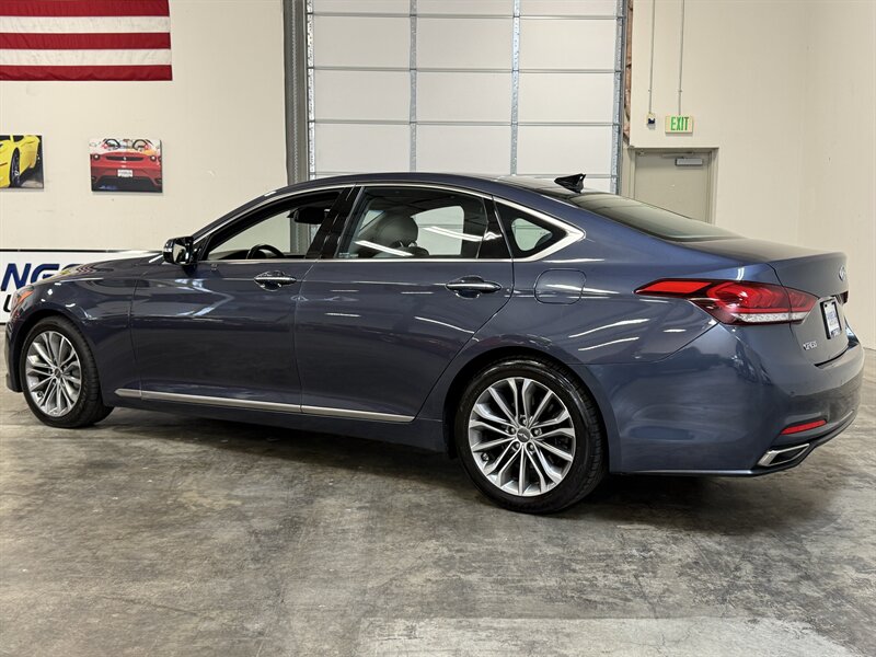 2015 Hyundai Genesis 3.8L   - Photo 5 - Hillsboro, OR 97124