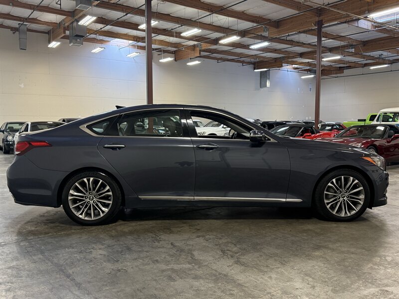 2015 Hyundai Genesis 3.8L   - Photo 8 - Hillsboro, OR 97124