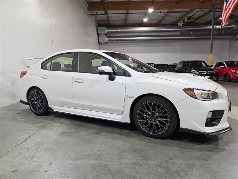 2017 Subaru WRX STI photo 13