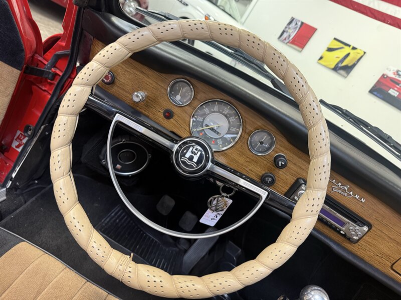 1970 Volkswagen Karmann Ghia Convertible   - Photo 20 - Hillsboro, OR 97124