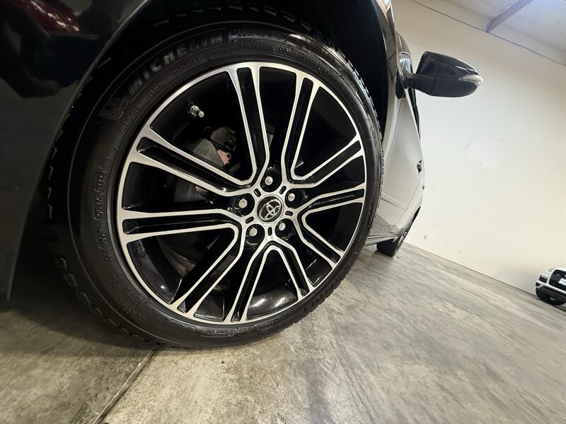 2015 Toyota Avalon XLE Touring Sport Edition - Photo 12 - Hillsboro, OR 97124