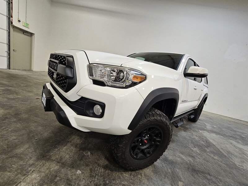 2021 Toyota Tacoma TRD Off-Road   - Photo 14 - Hillsboro, OR 97124