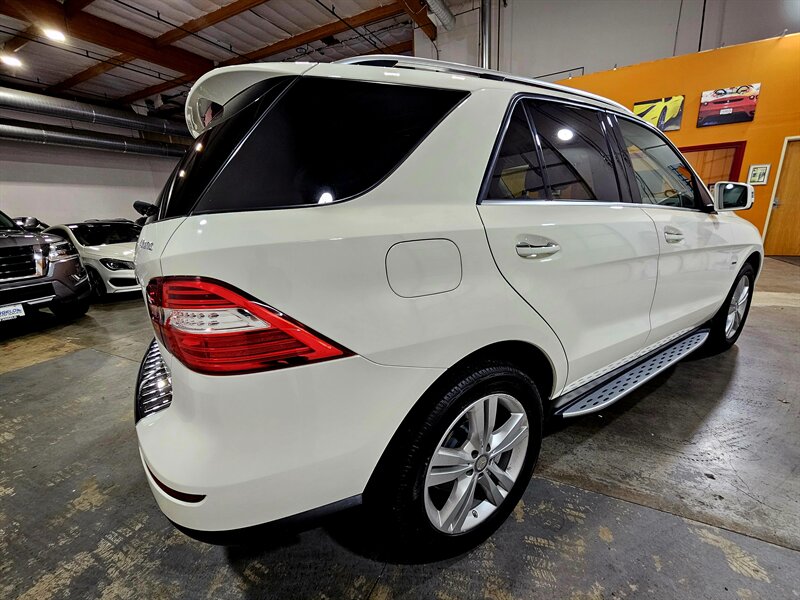 2012 Mercedes Benz ML 350 photo 4