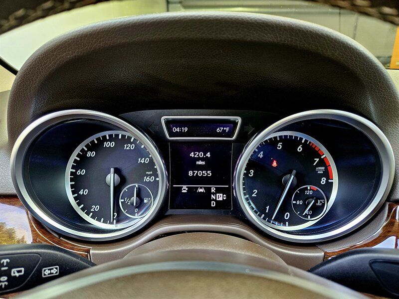 2012 Mercedes Benz ML 350 photo 22