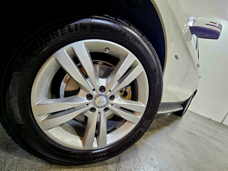 2012 Mercedes Benz ML 350 photo 31