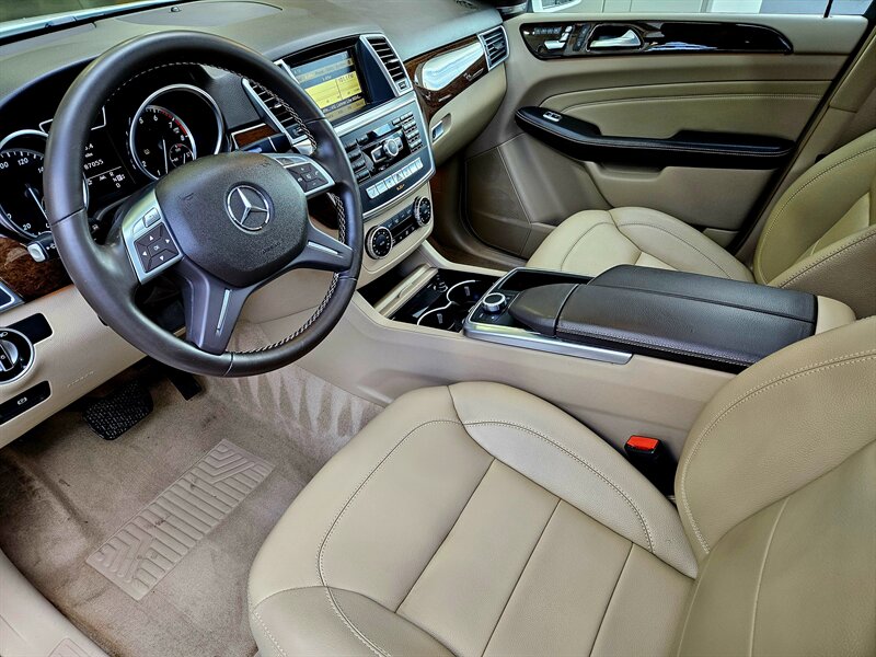 2012 Mercedes Benz ML 350 photo 19