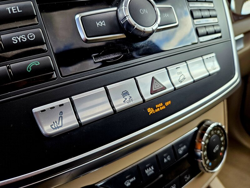 2012 Mercedes Benz ML 350 photo 25