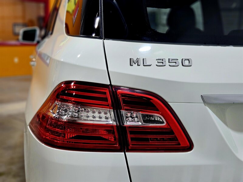 2012 Mercedes Benz ML 350 photo 13