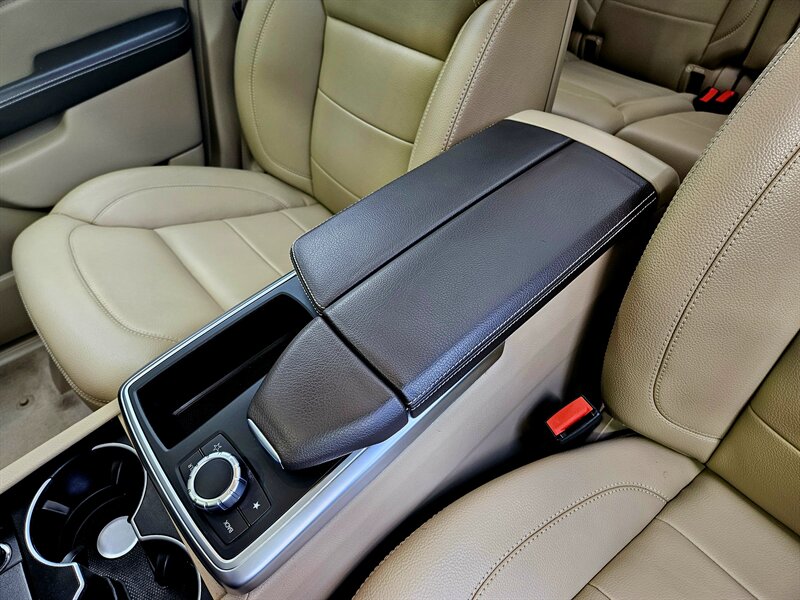 2012 Mercedes Benz ML 350 photo 28