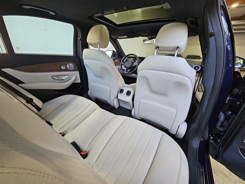 2017 Mercedes-Benz E 300 4MATIC - Photo 31 - Hillsboro, OR 97124