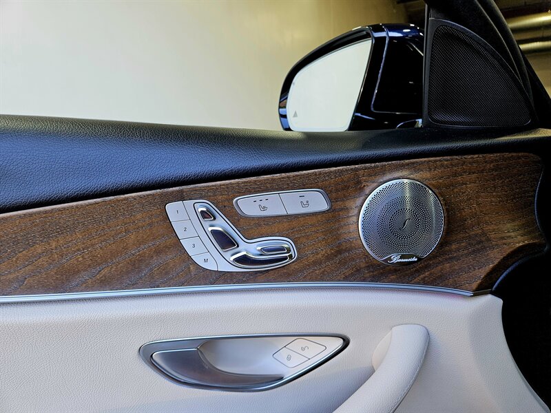 2017 Mercedes-Benz E 300 4MATIC - Photo 25 - Hillsboro, OR 97124