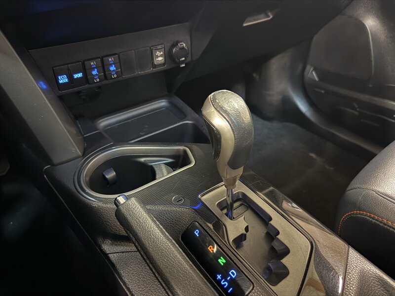 2016 Toyota RAV4 SE   - Photo 25 - Hillsboro, OR 97124