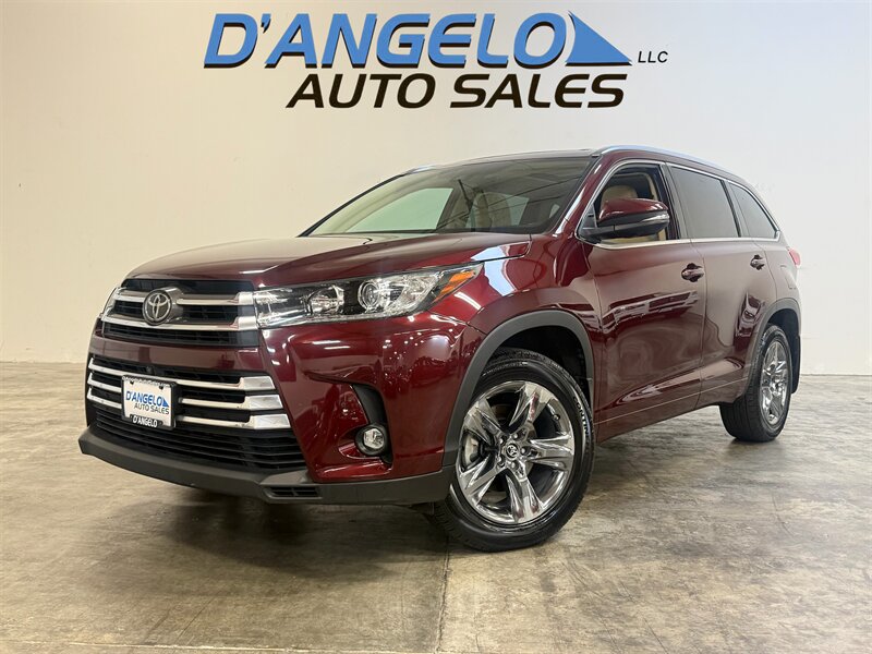 2019 Toyota Highlander Limited - Photo 1 - Hillsboro, OR 97124