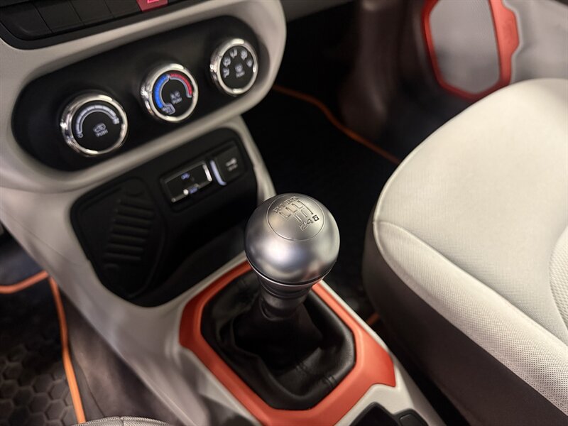 2015 Jeep Renegade Latitude - Photo 25 - Hillsboro, OR 97124