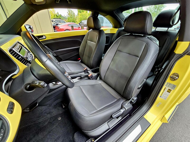 2012 Volkswagen Beetle-Classic 2.5L - Photo 25 - Hillsboro, OR 97124
