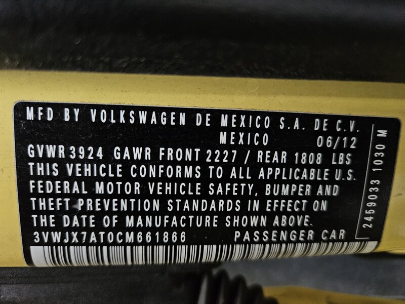 2012 Volkswagen Beetle-Classic 2.5L - Photo 28 - Hillsboro, OR 97124