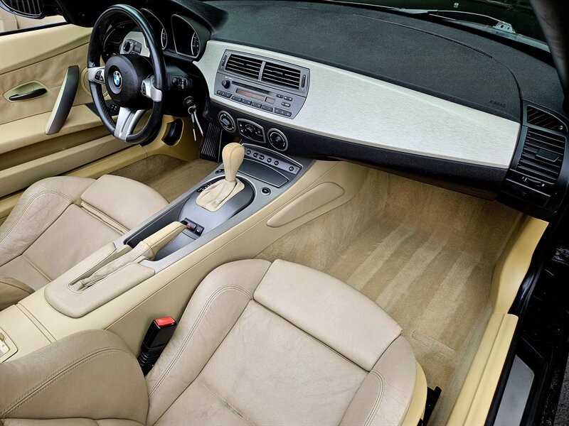 2004 BMW Z4 2.5i   - Photo 12 - Hillsboro, OR 97124