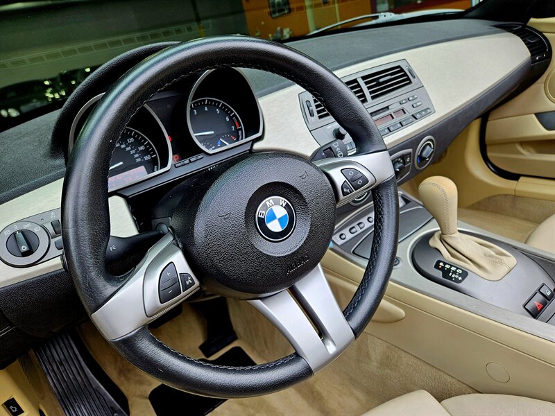 2004 BMW Z4 2.5i   - Photo 18 - Hillsboro, OR 97124