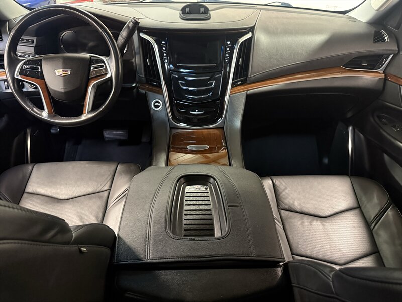 2018 Cadillac Escalade Luxury - Photo 15 - Hillsboro, OR 97124