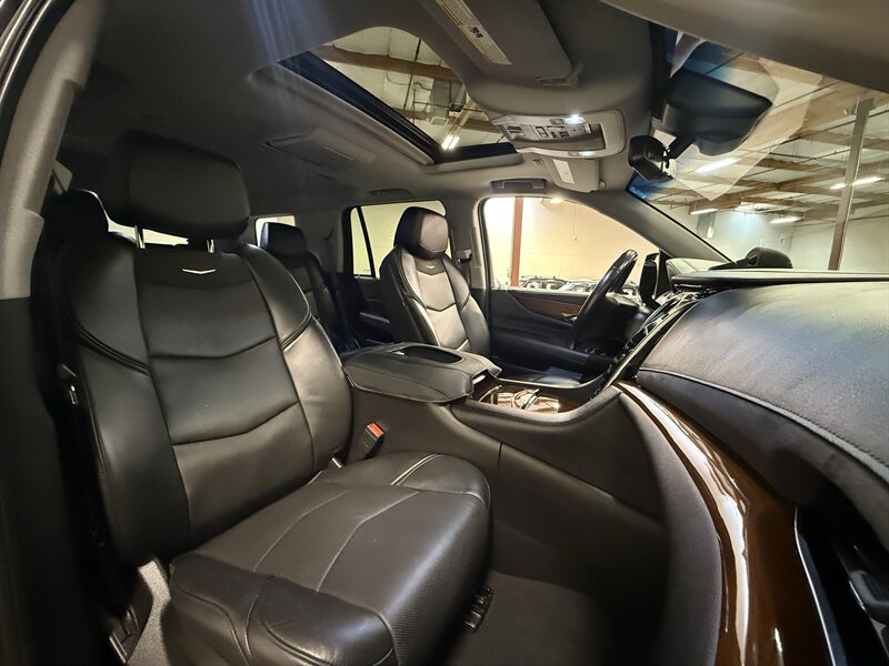 2018 Cadillac Escalade Luxury - Photo 13 - Hillsboro, OR 97124