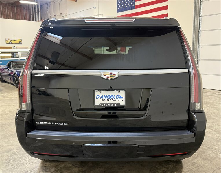 2018 Cadillac Escalade Luxury - Photo 6 - Hillsboro, OR 97124