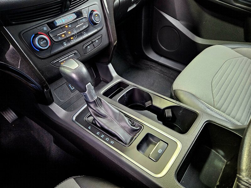 2017 Ford Escape SE   - Photo 27 - Hillsboro, OR 97124