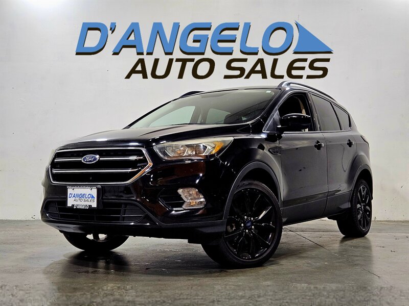 2017 Ford Escape SE   - Photo 1 - Hillsboro, OR 97124