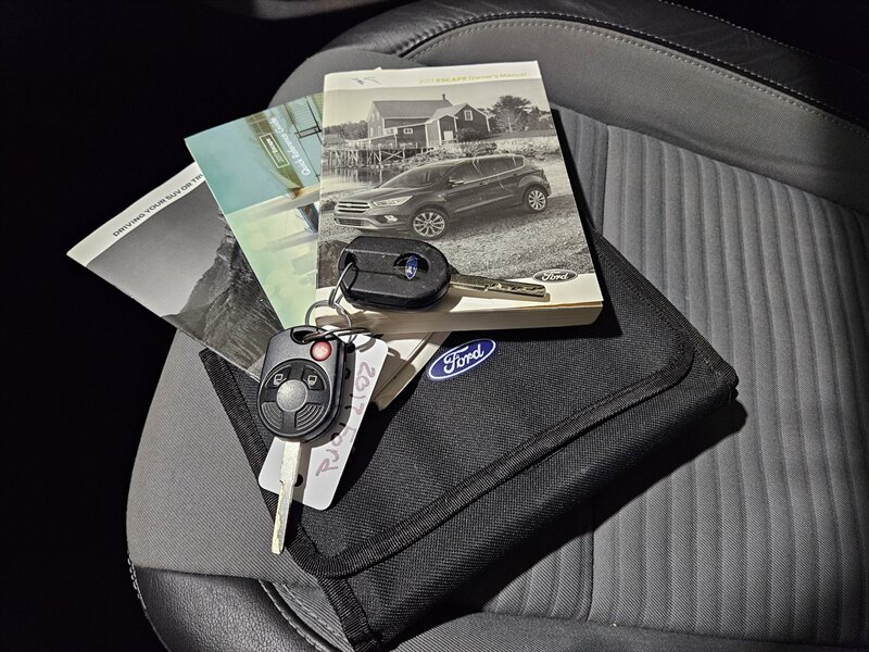 2017 Ford Escape SE   - Photo 37 - Hillsboro, OR 97124