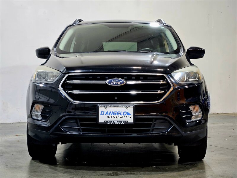2017 Ford Escape SE   - Photo 3 - Hillsboro, OR 97124