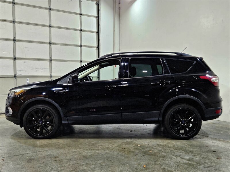 2017 Ford Escape SE   - Photo 5 - Hillsboro, OR 97124