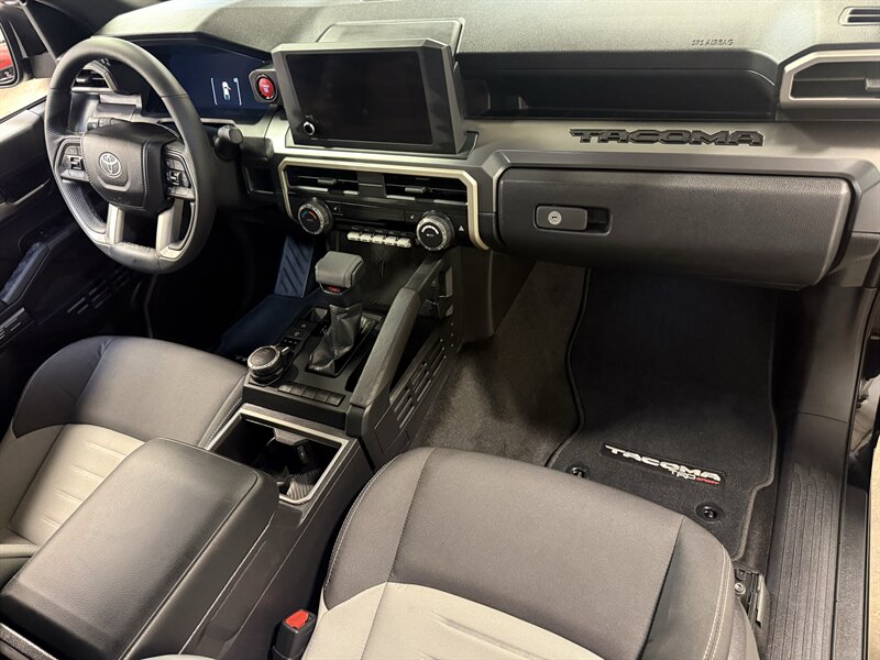 2026 Toyota Tacoma TRD Sport - Photo 2 - Hillsboro, OR 97124