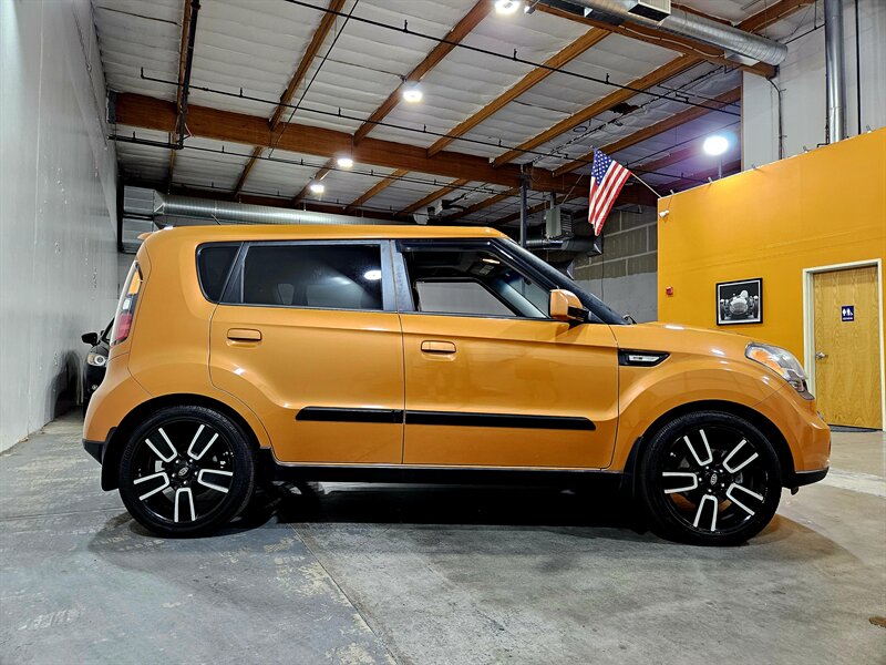 2010 Kia Soul +   - Photo 4 - Hillsboro, OR 97124