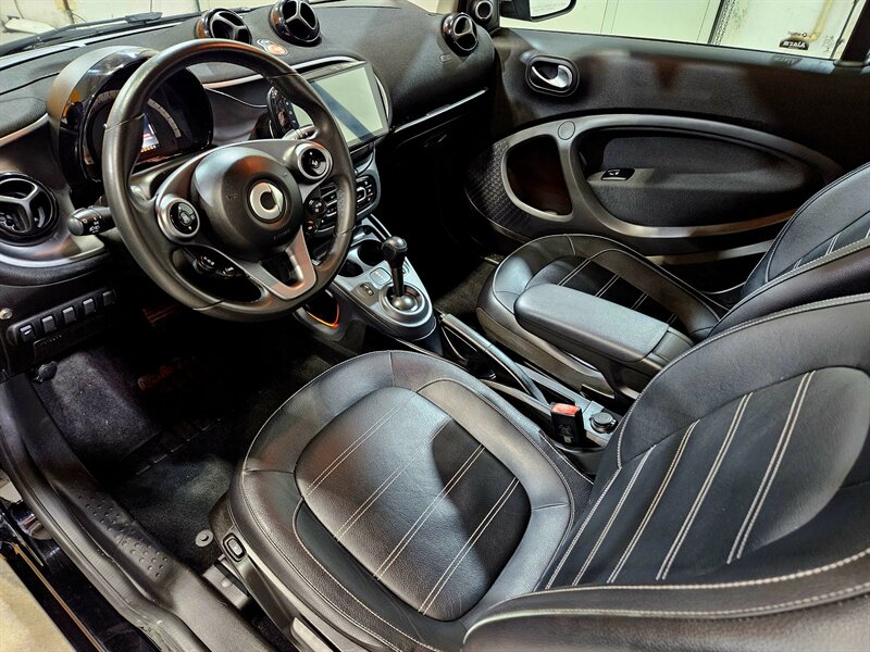 2017 Smart fortwo prime - Photo 18 - Hillsboro, OR 97124
